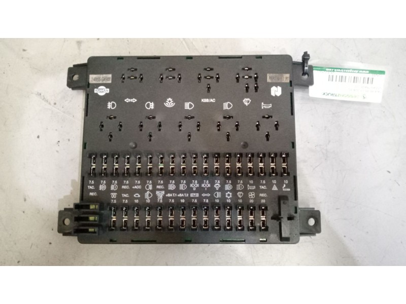 Recambio de caja reles / fusibles para nissan trade 100 chasis cabina referencia OEM IAM 24063G4900  