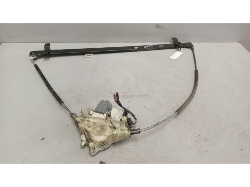 Recambio de elevalunas delantero izquierdo para daf serie xf105.xxx 12.9 diesel referencia OEM IAM 1779721  