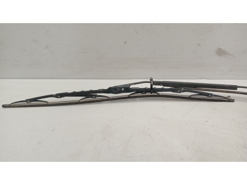 Recambio de brazo limpia delantero para daf serie xf105.xxx 12.9 diesel referencia OEM IAM   