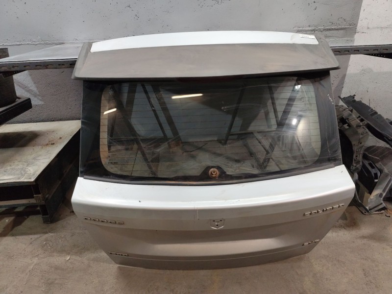 Recambio de porton trasero para dodge caliber s referencia OEM IAM   