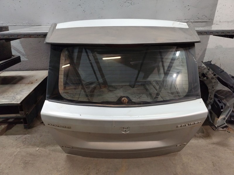 Recambio de porton trasero para dodge caliber s referencia OEM IAM   