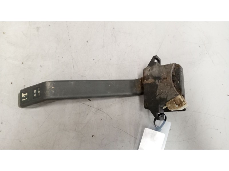 Recambio de mando intermitentes para iveco eurocargo 5.9 diesel referencia OEM IAM 93194120  