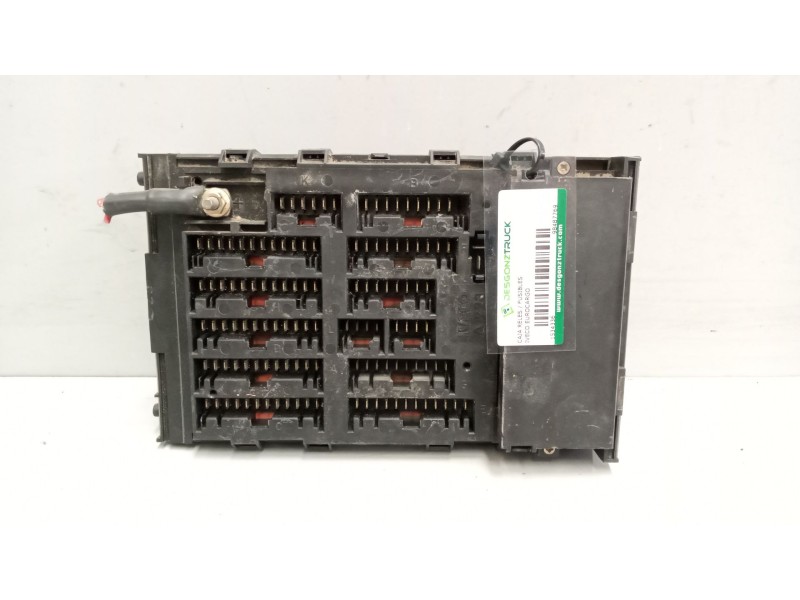 Recambio de caja reles / fusibles para iveco eurocargo 5.9 diesel referencia OEM IAM 98487769  