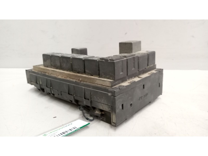Recambio de caja reles / fusibles para iveco eurocargo 5.9 diesel referencia OEM IAM 98487769  