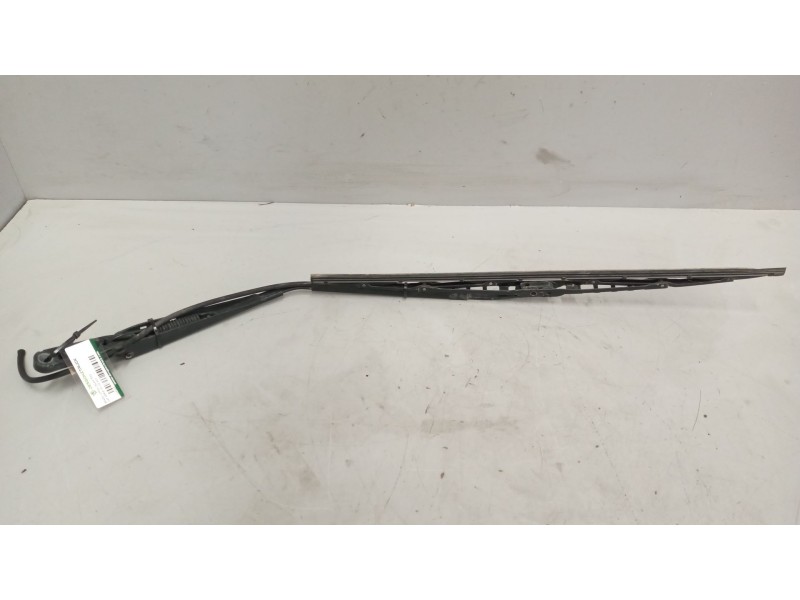 Recambio de brazo limpia delantero para daf serie xf105.xxx 12.9 diesel referencia OEM IAM   