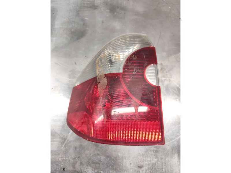 Recambio de piloto trasero izquierdo para bmw x3 (e83) 3.0d referencia OEM IAM 5321-6990169  