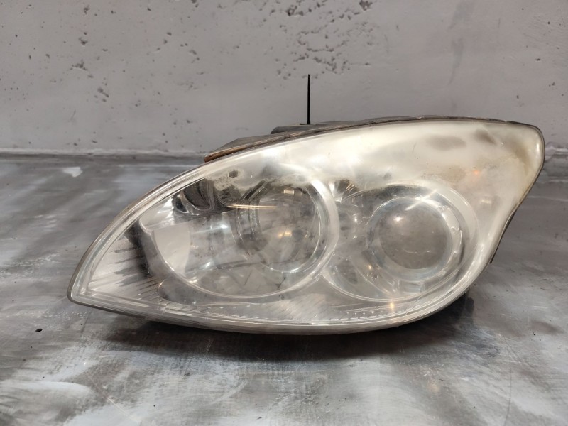Recambio de faro izquierdo para hyundai i30 (fd) 1.6 crdi referencia OEM IAM 8210421XXX  