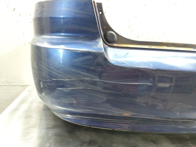 Recambio de paragolpes trasero para kia carens 2.0 crdi ex monovolumen referencia OEM IAM   