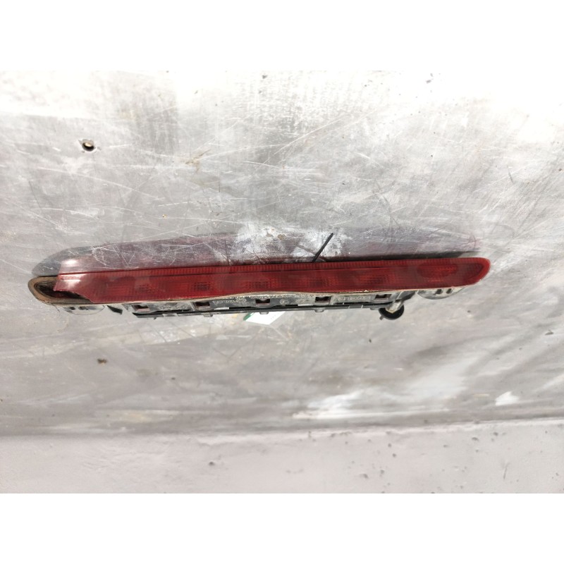 Recambio de luz central de freno para peugeot partner (s1) universal studios port aventura referencia OEM IAM 45506  