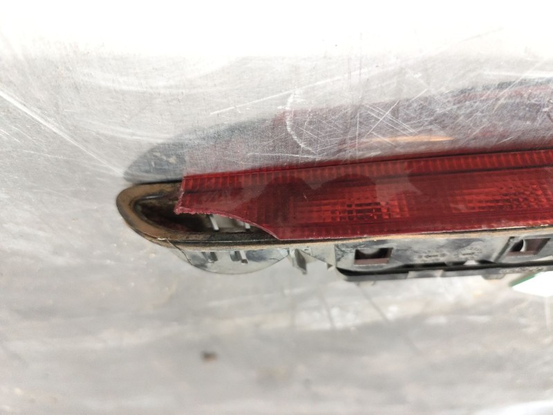 Recambio de luz central de freno para peugeot partner (s1) universal studios port aventura referencia OEM IAM 45506  