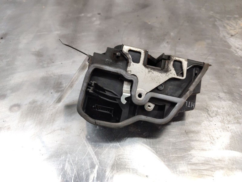 Recambio de cerradura puerta trasera izquierda para bmw x3 (e83) 3.0d referencia OEM IAM 715629  