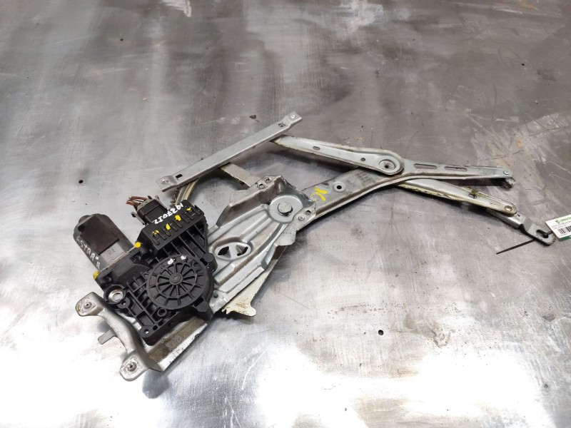 Recambio de elevalunas delantero derecho para opel astra gtc 1.9 cdti referencia OEM IAM 994866  