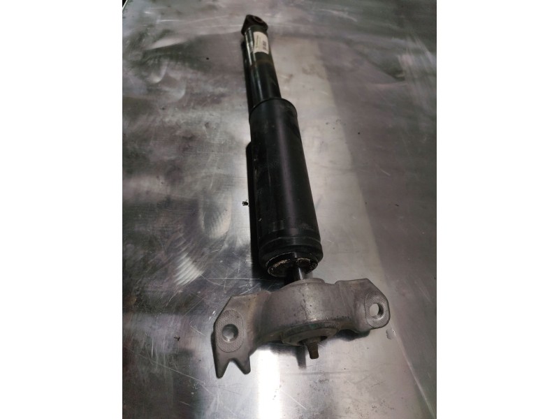 Recambio de amortiguador trasero izquierdo para opel insignia berlina cosmo referencia OEM IAM 3114202  