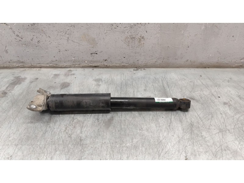 Recambio de amortiguador trasero derecho para opel insignia berlina cosmo referencia OEM IAM 3114202  