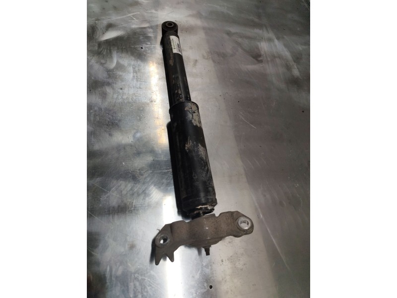 Recambio de amortiguador trasero derecho para opel insignia berlina cosmo referencia OEM IAM 3114202  