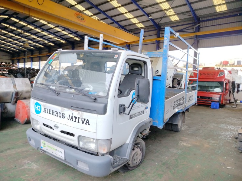 nissan cabstar e del año 2004