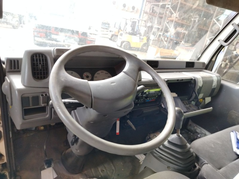 nissan cabstar e del año 2004