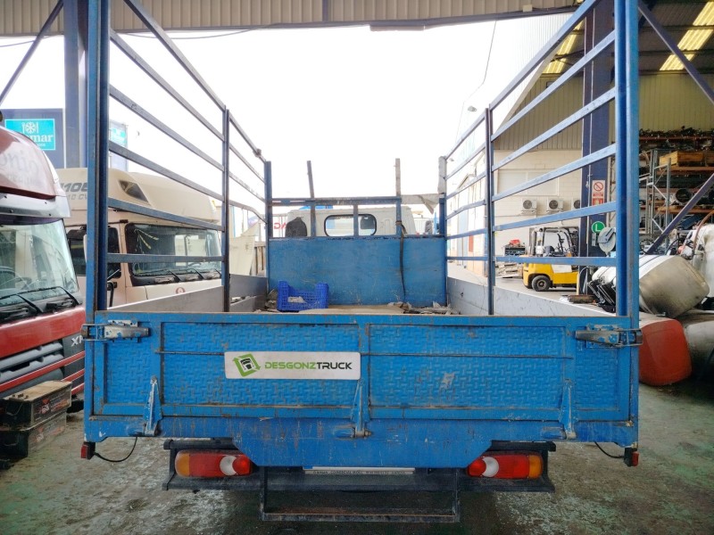 nissan cabstar e del año 2004