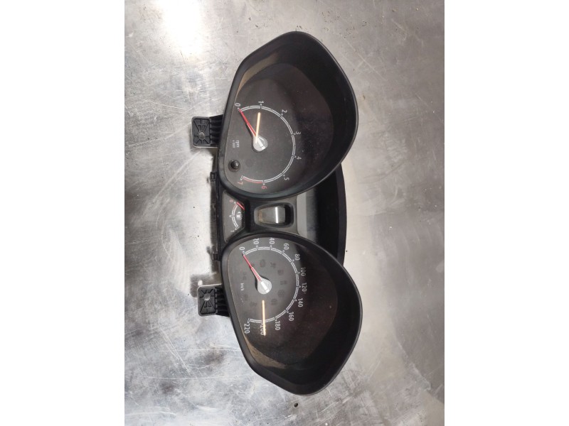 Recambio de cuadro instrumentos para ford fiesta (cb1) 1.25 16v cat referencia OEM IAM 8A6T10849AD  
