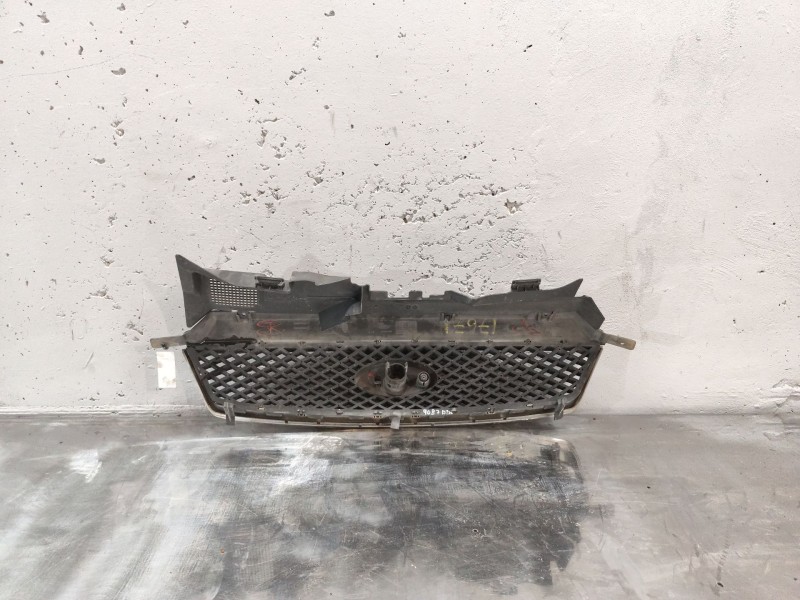 Recambio de rejilla delantera central para ford focus c-max (cap) ambiente (d) referencia OEM IAM   