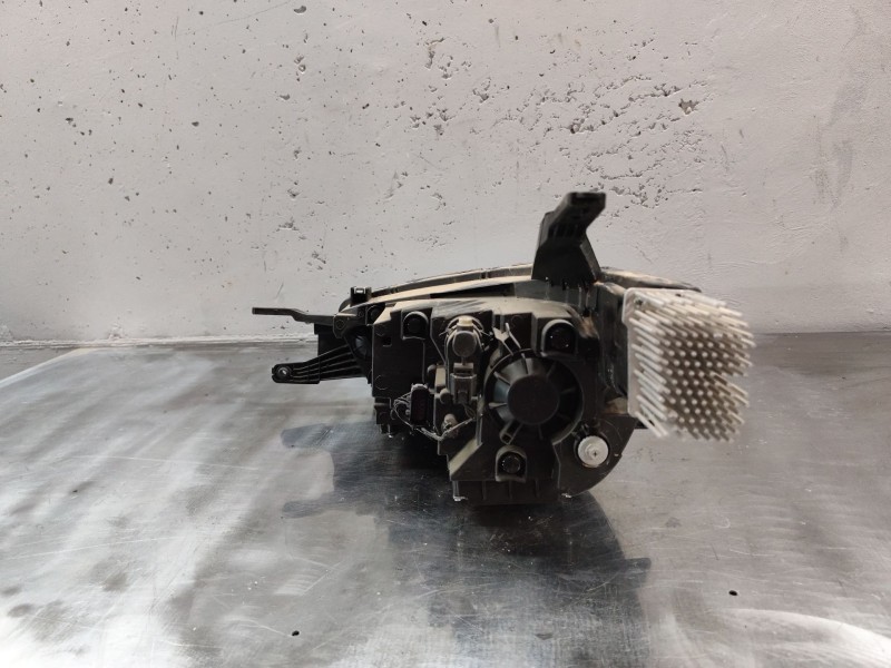 Recambio de faro derecho para mg mg zs suv (azs1) 1.5 vti referencia OEM IAM   