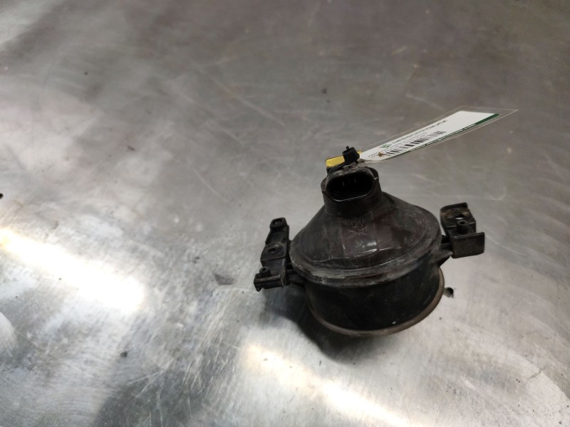 Recambio de faro antiniebla derecho para ford focus c-max (cap) ambiente (d) referencia OEM IAM   