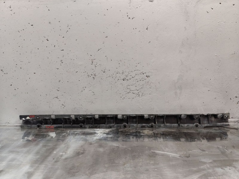 Recambio de estribo derecho para bmw x5 (e70) xdrive 30 d referencia OEM IAM   