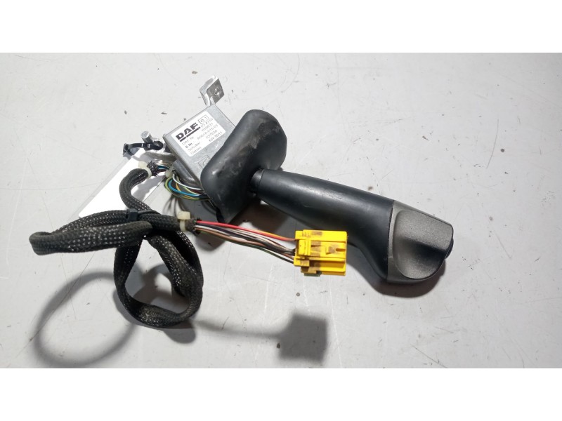Recambio de mando intarder para daf serie xf105.xxx 12.9 diesel referencia OEM IAM 1659631  