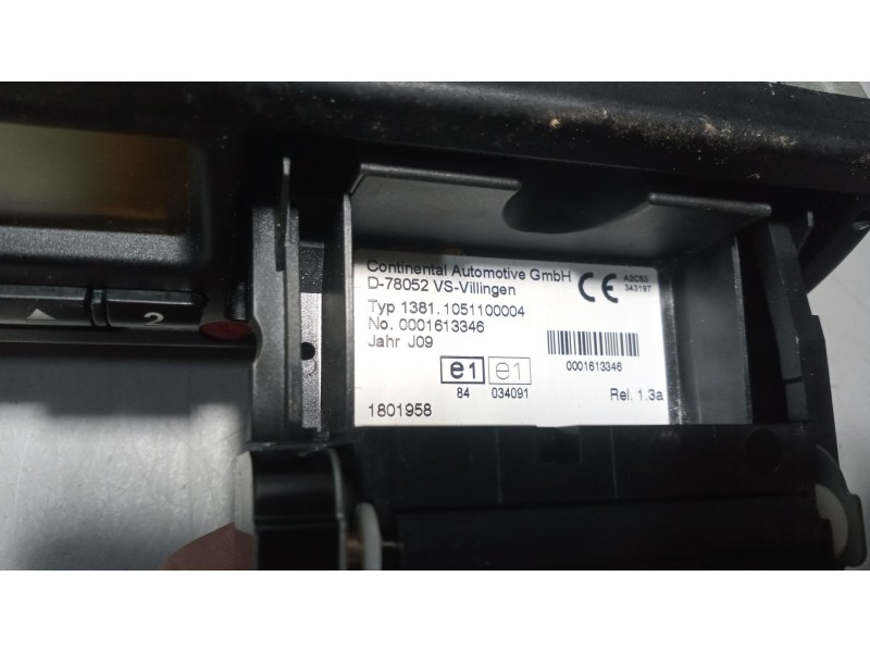 Recambio de tacografo para daf serie xf105.xxx 12.9 diesel referencia OEM IAM 13811051100004  1801958