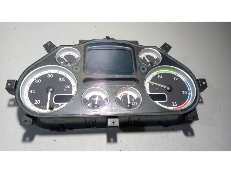 Recambio de cuadro instrumentos para daf serie xf105.xxx 12.9 diesel referencia OEM IAM 1789469  