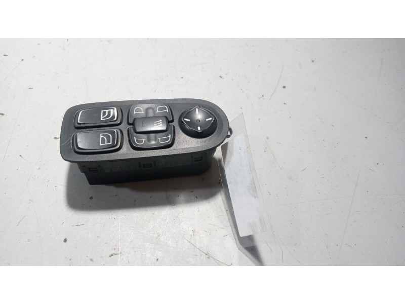 Recambio de mando elevalunas delantero izquierdo para daf serie xf105.xxx 12.9 diesel referencia OEM IAM 1811135  