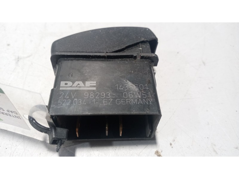 Recambio de interruptor para daf serie xf105.xxx 12.9 diesel referencia OEM IAM 1435601  