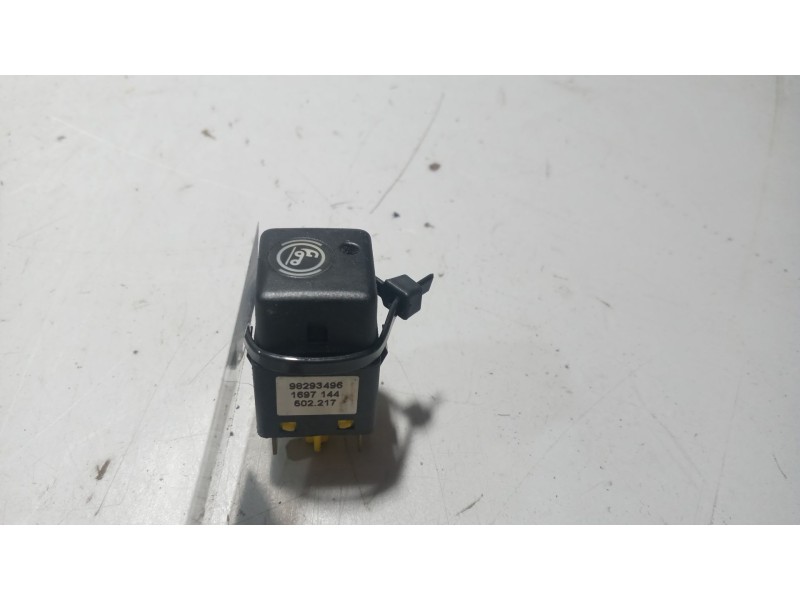 Recambio de interruptor para daf serie xf105.xxx 12.9 diesel referencia OEM IAM 1697144  