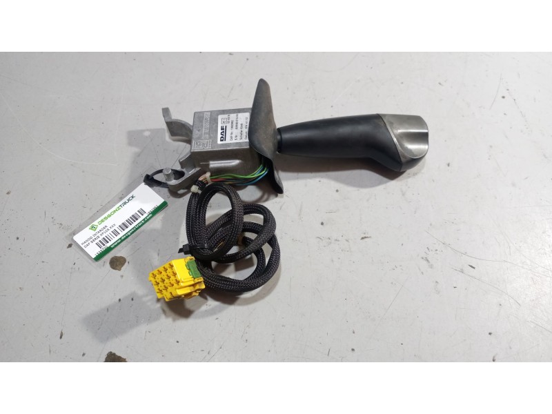 Recambio de mando intarder para daf serie xf105.xxx 12.9 diesel referencia OEM IAM 1892962  