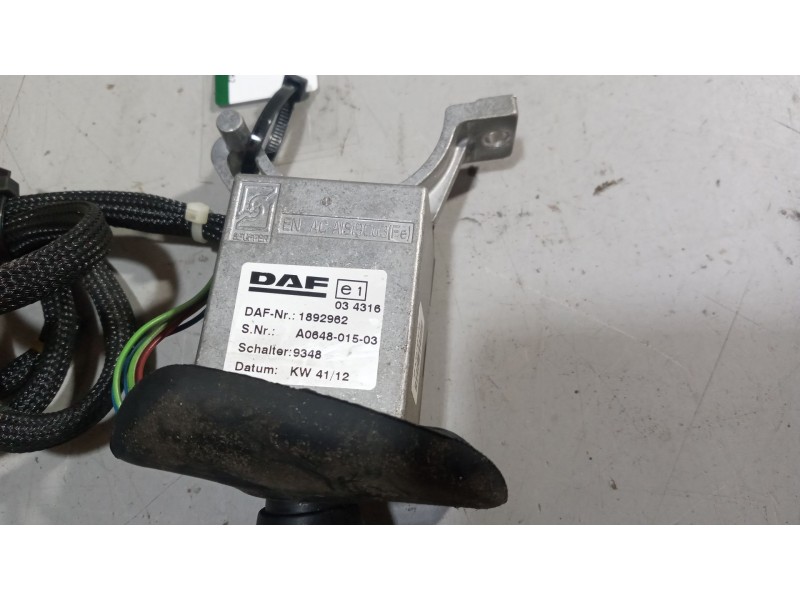 Recambio de mando intarder para daf serie xf105.xxx 12.9 diesel referencia OEM IAM 1892962  