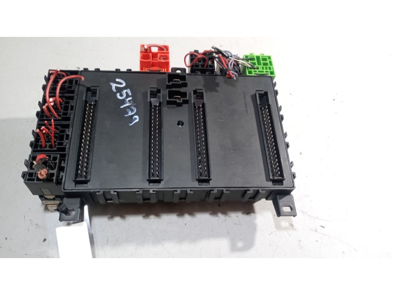 Recambio de caja reles / fusibles para daf serie xf105.xxx 12.9 diesel referencia OEM IAM 1780667  