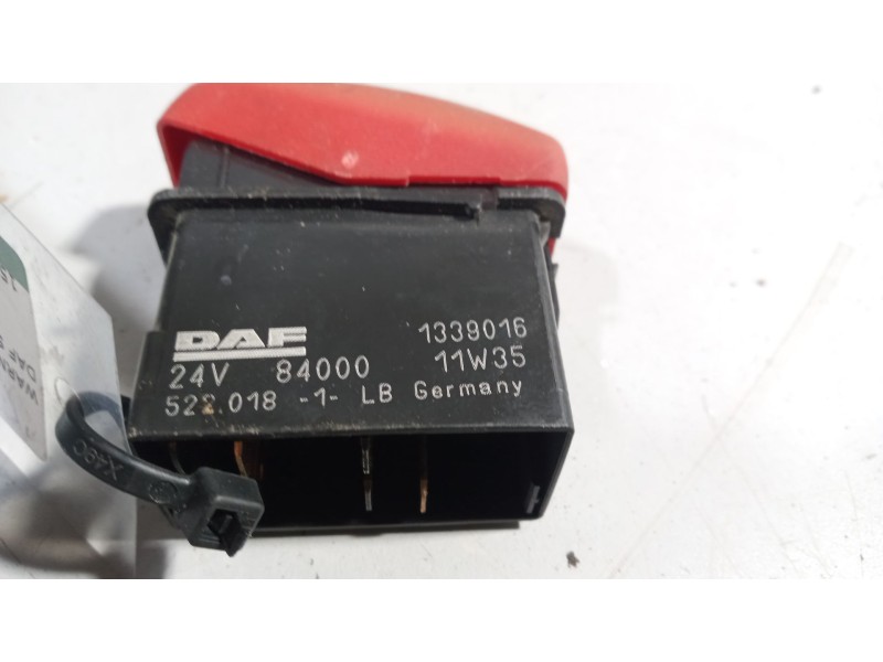 Recambio de warning para daf serie xf105.xxx 12.9 diesel referencia OEM IAM 1339016  