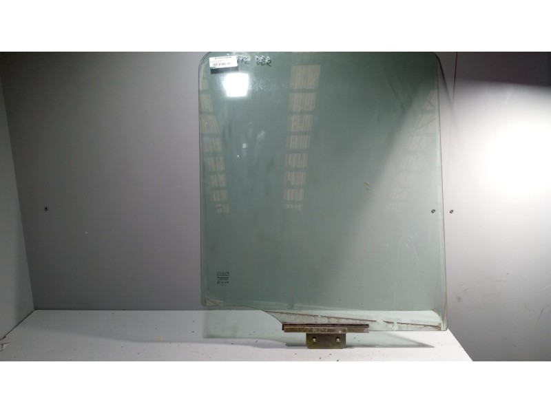 Recambio de luna delantera derecha para daf serie xf105.xxx 12.9 diesel referencia OEM IAM 1284624  