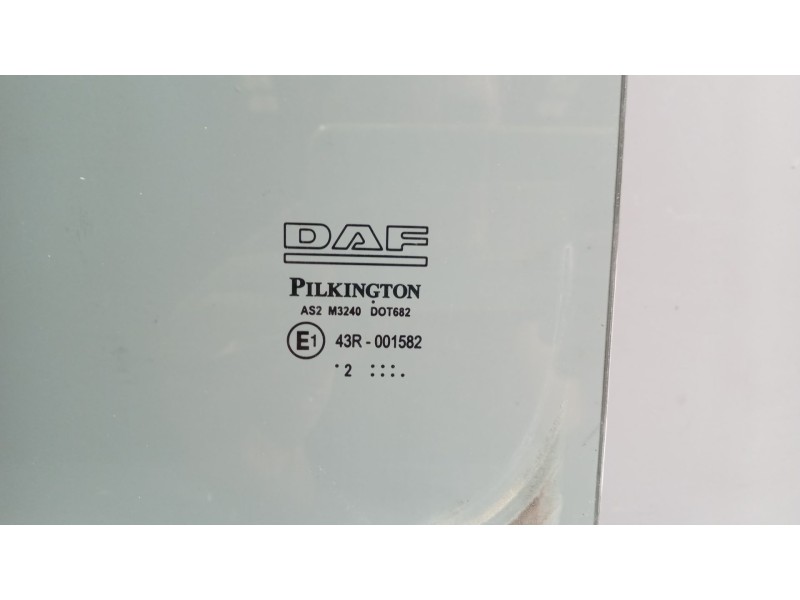 Recambio de luna delantera izquierda para daf serie xf105.xxx 12.9 diesel referencia OEM IAM 1284623  