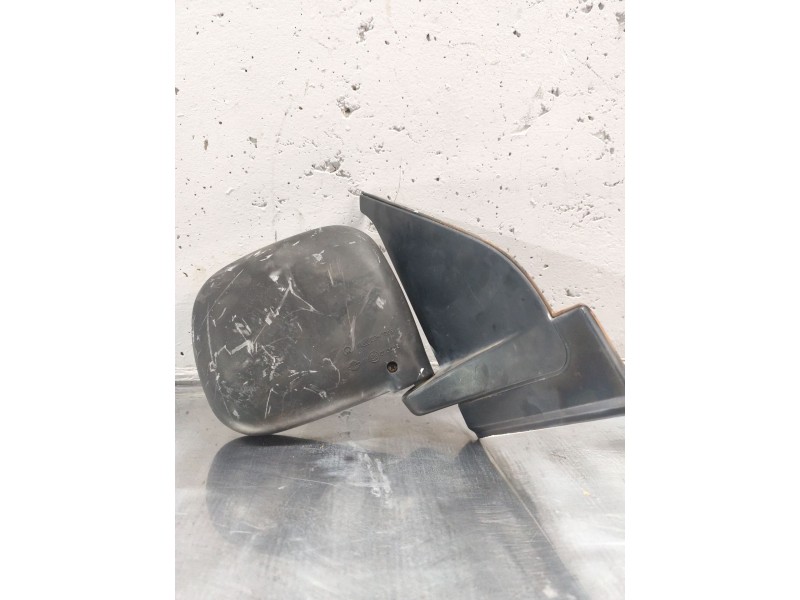 Recambio de retrovisor derecho para nissan vanette cargo (hc23) furg. referencia OEM IAM 020068  