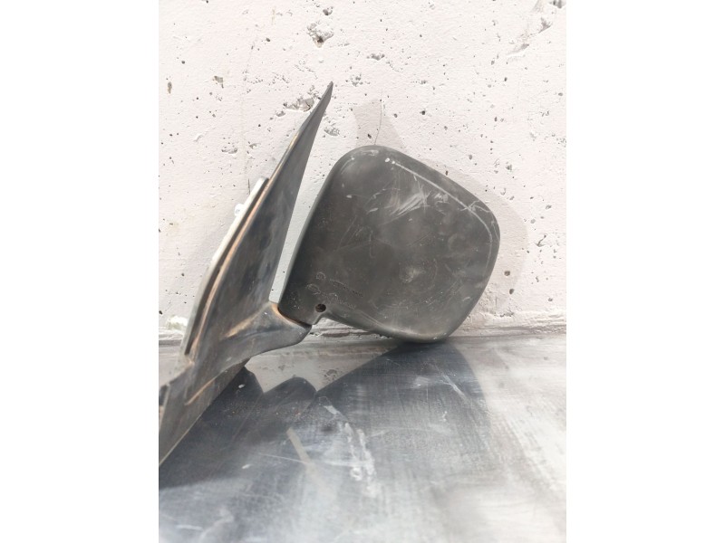 Recambio de retrovisor izquierdo para nissan vanette cargo (hc23) furg. referencia OEM IAM 020068  