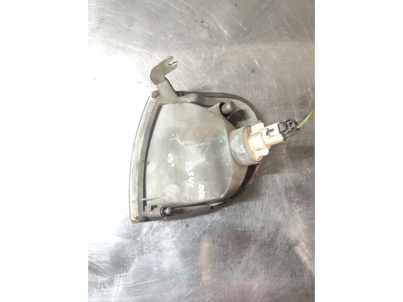 Recambio de piloto delantero derecho para nissan vanette cargo (hc23) furg. referencia OEM IAM 261307C000  