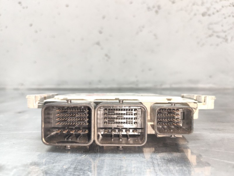 Recambio de centralita motor uce para peugeot 207 1.4 16v vti referencia OEM IAM 9665291180  