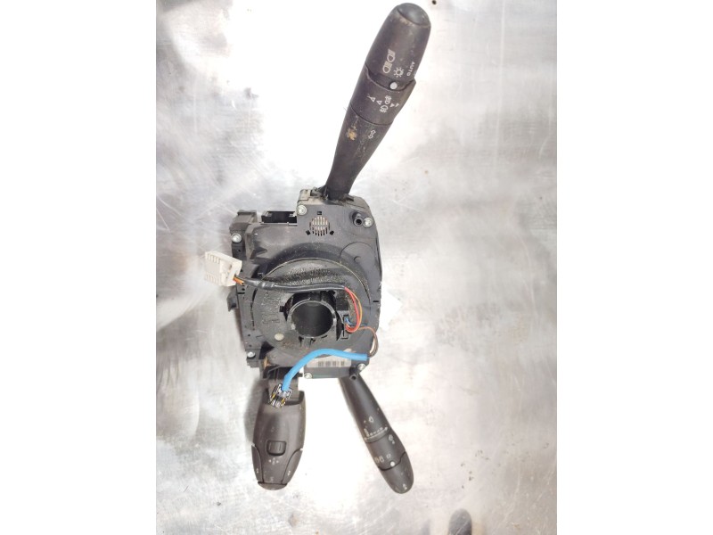 Recambio de mando multifuncion para peugeot 207 1.4 16v vti referencia OEM IAM 96657274XT  