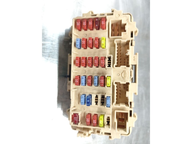 Recambio de caja reles / fusibles para nissan x-trail (t30) sport referencia OEM IAM   