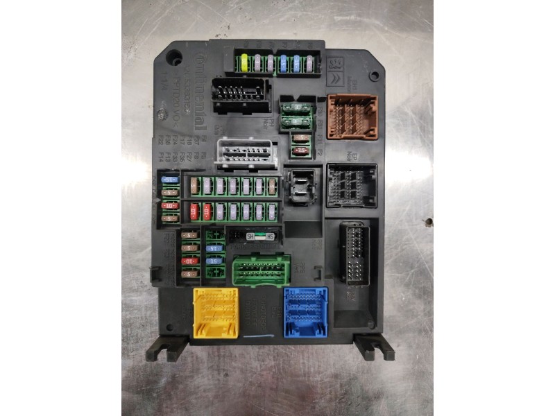 Recambio de caja reles / fusibles para peugeot 508 allure hybrid4 referencia OEM IAM 9664992380  