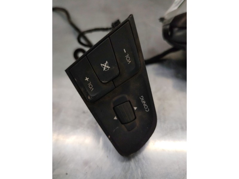 Recambio de mando volante para peugeot 508 allure hybrid4 referencia OEM IAM 9677976377  