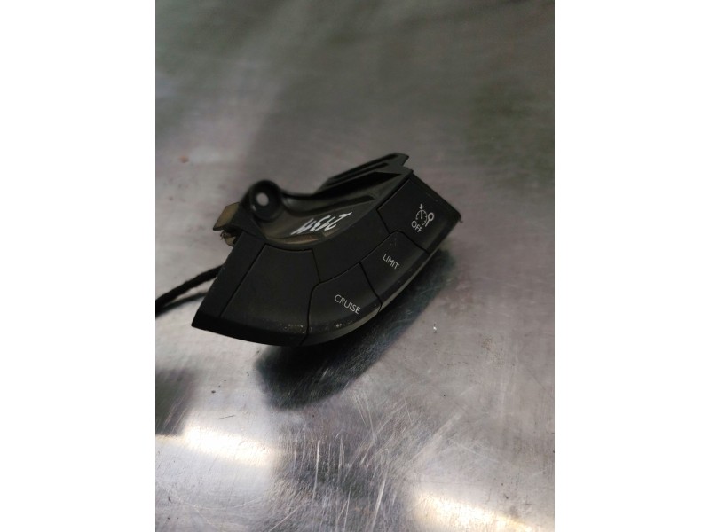 Recambio de mando volante para peugeot 508 allure hybrid4 referencia OEM IAM 9677976377  