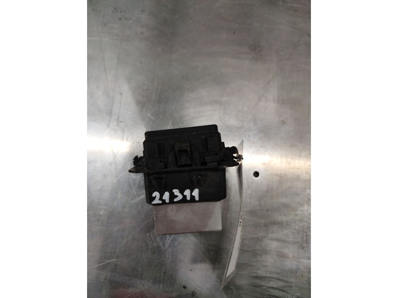 Recambio de resistencia calefaccion para peugeot 508 allure hybrid4 referencia OEM IAM 145R24  