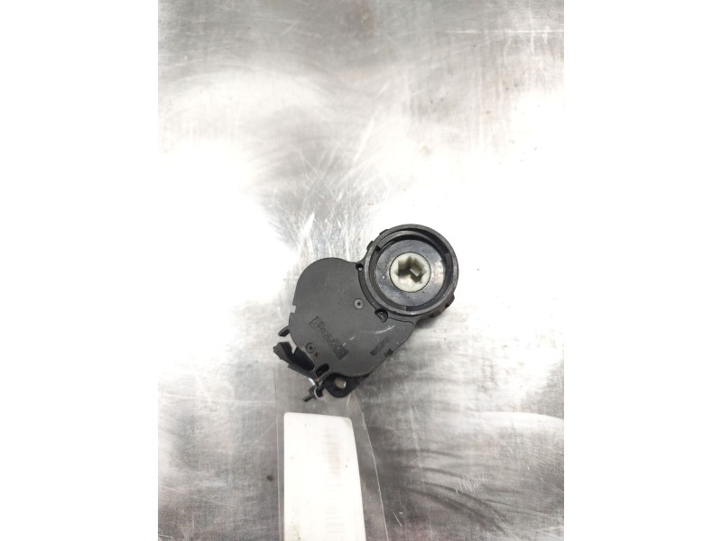 Recambio de motor apertura trampillas climatizador para peugeot 508 allure hybrid4 referencia OEM IAM T1002120VD  